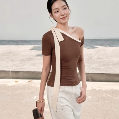 Áo Kaylin lệch vai ôm nơ dài, thun cotton co giãn, cá tính BST Tháng 3 A149T3 350k 2