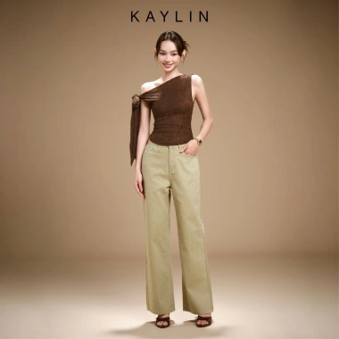 Áo KAYLIN lệch vai thắt nơ, vải thun ren thêu nổi – Cá tính, BST Thu 2.025, chỉ 310k 8 Áo KAYLIN lệch vai thắt nơ, vải thun ren thêu nổi – Cá tính, BST Thu 2.025, chỉ 310k 8