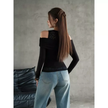Áo KAYLIN ren và thun tay dài trễ vai, form ôm co giãn, cá tính - BST 11/2.025 A105T11 422k
