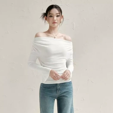 Áo KAYLIN trễ vai tay dài ống loe voan, phong cách gợi cảm - BST Tháng 10.2.025 - Giá ưu đãi 362.000₫
