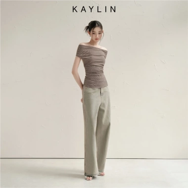 Áo Kaylin trễ vai tay ngắn ôm, vải thun co giãn, gợi cảm - BST Tháng 10/2.025, giá 326.000đ 5 Áo Kaylin trễ vai tay ngắn ôm, vải thun co giãn, gợi cảm - BST Tháng 10/2.025, giá 326.000đ 5