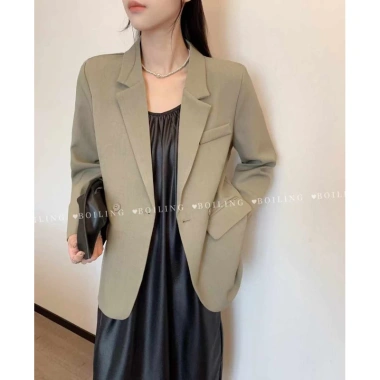 Áo khoác blazer Boiling dài tay hai lớp, đệm vai êm ái, giảm giá 450.000₫