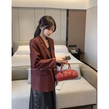 Áo khoác blazer Boiling dài tay hai lớp, đệm vai êm ái, giảm giá 450.000₫