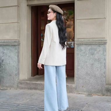 Áo khoác blazer cổ vest nhung 2 túi hông - YOONA ET21S218 giảm giá 224k