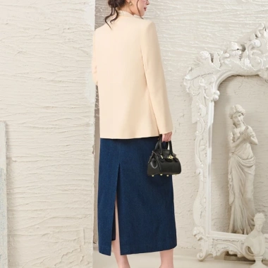 Áo khoác blazer cổ vest tay dài YOONA ET21B210 chất tuyết mưa, túi hai bên hông - 319.500₫ 4
