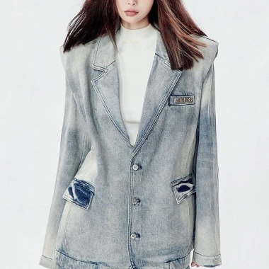Áo khoác blazer jeans dáng rộng xanh loang – phong cách cá tính retro, chỉ 432k