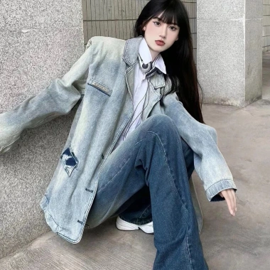 Áo khoác blazer jeans dáng rộng xanh loang – phong cách cá tính retro, chỉ 432k
