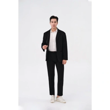 Áo khoác blazer nam form rộng màu đen kem 2 khuy cài JOLY JK101 - Giá 309.000₫ 9 Áo khoác blazer nam form rộng màu đen kem 2 khuy cài JOLY JK101 - Giá 309.000₫ 9