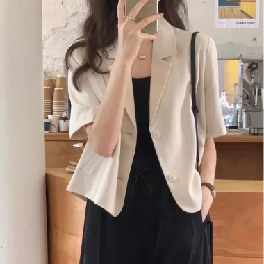 Áo khoác blazer ngắn tay 100% Hàng Quảng Châu - Dáng nhẹ nhàng, giá 195k
