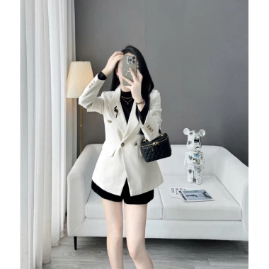 Áo khoác blazer nữ cúc đồng tag thương hiệu - Sang trọng Quảng Châu, 449.000₫