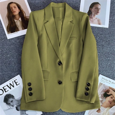 Áo khoác blazer trắng nhạt nữ mùa xuân thu 2.025, phong cách đường phố thanh lịch, giá ưu đãi 247.196₫ 19 Áo khoác blazer trắng nhạt nữ mùa xuân thu 2.025, phong cách đường phố thanh lịch, giá ưu đãi 247.196₫ 19