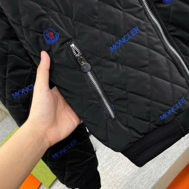 Áo khoác bomber nam nữ MC trần bông, quả trám phủ, vải dệt mác, giá chỉ 350.000 VND