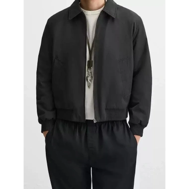 Áo khoác bomber Zara nam chần bóng cổ bè 2 màu đen kem - Giảm giá 1.0 triệu 4 Áo khoác bomber Zara nam chần bóng cổ bè 2 màu đen kem - Giảm giá 1.0 triệu 4