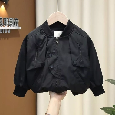 Áo khoác bóng chày nhẹ slim fit bé trai polyester mùa xuân-thu dạo phố 295.258 VND 10 Áo khoác bóng chày nhẹ slim fit bé trai polyester mùa xuân-thu dạo phố 295.258 VND 10