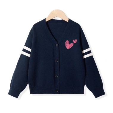 Áo khoác Cardigan dệt kim bé gái Preppy dài tay in trái tim - Giá ưu đãi 240.000₫ 6 Áo khoác Cardigan dệt kim bé gái Preppy dài tay in trái tim - Giá ưu đãi 240.000₫ 6