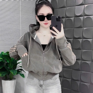 Áo khoác chống nắng mảnh gân NGTS, túi sườn, chạy sọc nhung, gân tăm, freesize 40-60kg - 210.000