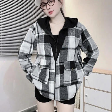 Áo khoác chống nắng sơ mi mix thun gân mã VR10, 2 túi ngoài, freesize 40‑60kg, giá chỉ 200k