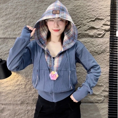 Áo khoác chống nắng thun gân mix caro, nón mũ min6, mát, form lửng freesize 40-60 - 200k 6 Áo khoác chống nắng thun gân mix caro, nón mũ min6, mát, form lửng freesize 40-60 - 200k 6