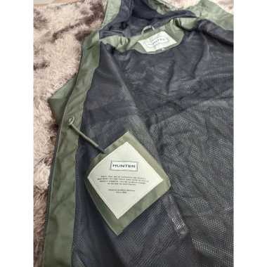 Áo Khoác Chống Nước Hunter Cao Cấp Thời Thượng Siêu Bền Xanh Rêu Giá Ưu Đãi 249.000₫ 7 Áo Khoác Chống Nước Hunter Cao Cấp Thời Thượng Siêu Bền Xanh Rêu Giá Ưu Đãi 249.000₫ 7