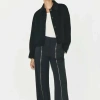 Áo khoác da ép Zara xuất chính hãng - Thiết kế trẻ trung, chất liệu bền, giảm giá chỉ 530.000₫ 3