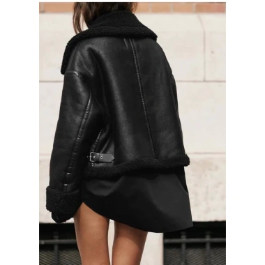 Áo khoác da lót giả lông Zara màu đen sẵn giảm giá 18% chỉ 880.000₫