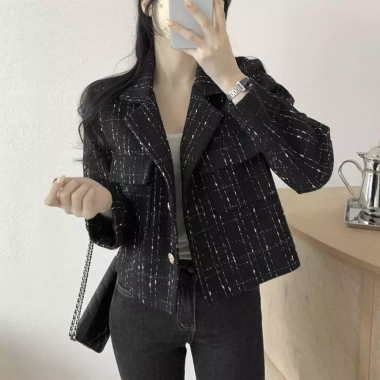 Áo khoác dạ tweed kẻ sọc xám-be dáng ngắn xòe - Hot trend sang chảnh, phối quần váy/dầm, chỉ 199k