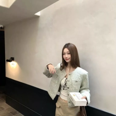 Áo khoác dài thời trang nữ cao cấp mùa thu đông – Phong cách mới, phù hợp dáng rộng & slim, sale giảm 17%, giá 117.612₫