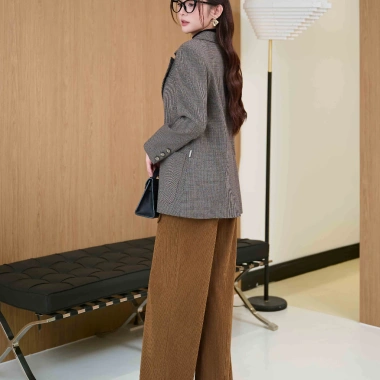 Áo khoác dáng suông cổ vest twill silk trẻ trung Orchid - Giá ưu đãi 699.650₫