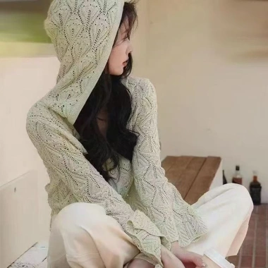 Áo khoác dệt kim mỏng nữ mùa hè: Cardigan mũ trùm đầu chống nắng, giá chỉ 195.480₫ 4