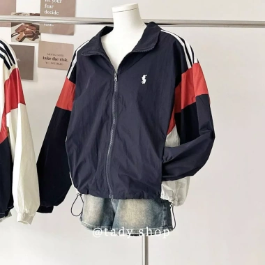 Áo khoác dù gió 2 lớp dài thêu ngựa, phối sọc tay - Cặp đôi Tady Shop AKDD-018 giảm còn 179k