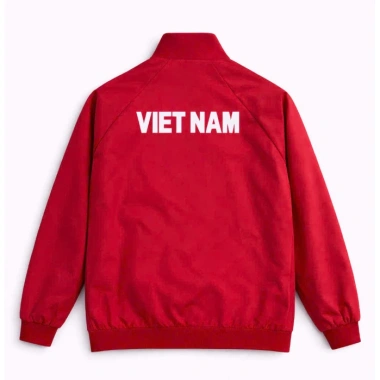 Áo khoác gió 2 lớp bo gấu in lưng VN – Đen/Đỏ, thể thao năng động, size 45‑85kg, 188k
