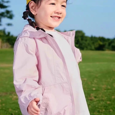 Áo khoác gió bé gái BabyloveGO 2 lớp vải dù có mũ, chống nước, giữ ấm, tránh nắng gió 1-10 tuổi 179.000 VND