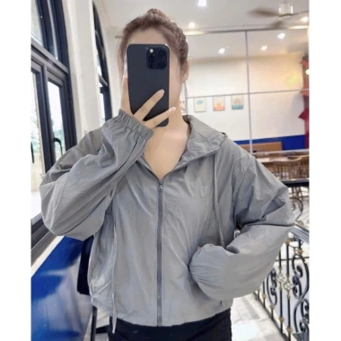 Áo Khoác Gió Croptop Nhiều Màu Có Mũ Dây Rút Chống Nắng Chống Gió Hàn Quốc 92k
