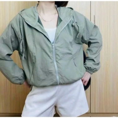 Áo khoác gió nữ 2 lớp dáng lửng, vải gió nhăn thời trang trẻ trung, giá 99.000 đồng 4