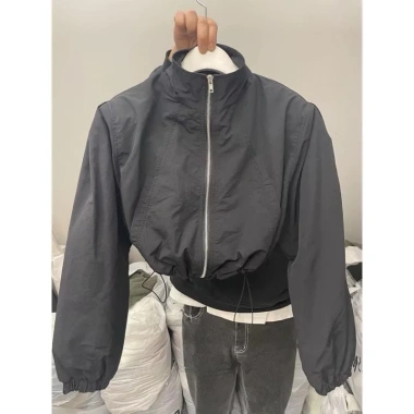 Áo Khoác Gió Nữ Croptop Cổ Đứng Basic - Thể Thao Năng Động, Giá 94.079đ Giảm Đặc Biệt 4