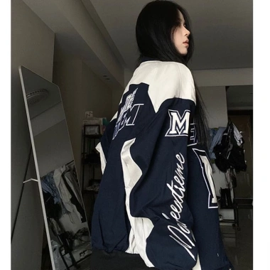 Áo khoác Hip Hop Retro 2.025 màu sắc tương phản, cổ đứng, bông tai kẹp, phong cách đường phố, xe máy 6 Áo khoác Hip Hop Retro 2.025 màu sắc tương phản, cổ đứng, bông tai kẹp, phong cách đường phố, xe máy 6