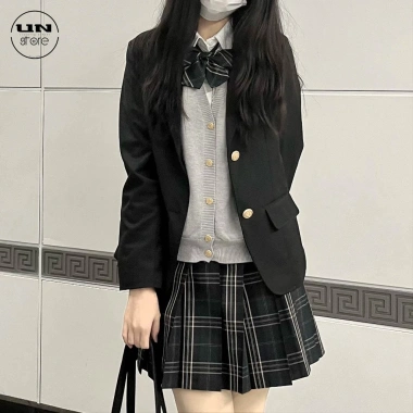 Áo khoác học sinh Hàn Quốc phong cách blazer cài cúc, túi và huy hiệu dễ thương - UNSTORE 319k