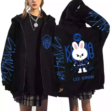 Áo khoác Hoodie Unisex PS2 Stray Kids SKZOO KARMA Anime Dây kéo Giá ưu đãi 210.600₫ 3 Áo khoác Hoodie Unisex PS2 Stray Kids SKZOO KARMA Anime Dây kéo Giá ưu đãi 210.600₫ 3