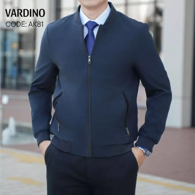 Áo khoác nam bomber VARDINO AK81-83 bo chun gấu, tay bo, màu xanh bộ đội & xám – Giá ưu đãi 1,187,500₫ 3