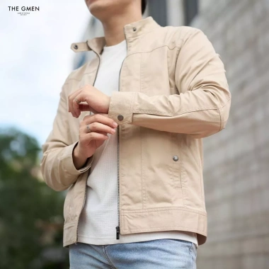 Áo khoác nam dài tay Mono Kaki Jacket chất liệu kaki dày, đứng form - THE GMEN ELEGANT EST 2.017 - Giá 689.000 VND 3 Áo khoác nam dài tay Mono Kaki Jacket chất liệu kaki dày, đứng form - THE GMEN ELEGANT EST 2.017 - Giá 689.000 VND 3