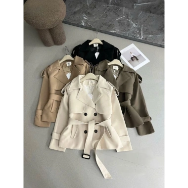 Áo khoác nam Mangtô kaki cổ vest đai eo: Giá chỉ 496.000đ, giảm giá mạnh 5 Áo khoác nam Mangtô kaki cổ vest đai eo: Giá chỉ 496.000đ, giảm giá mạnh 5