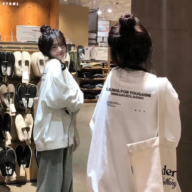 Áo khoác nỉ trắng dài tay unisex size lớn RTOML local brand giảm giá 119.999đ