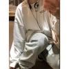 Áo khoác nỉ trắng dài tay unisex size lớn RTOML local brand giảm giá 119.999đ 3
