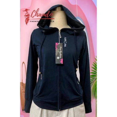 Áo khoác nữ chống nắng vải thun kim cương mỏng nhẹ, size 45-70kg, giảm 22% còn 126.420₫ 5 Áo khoác nữ chống nắng vải thun kim cương mỏng nhẹ, size 45-70kg, giảm 22% còn 126.420₫ 5