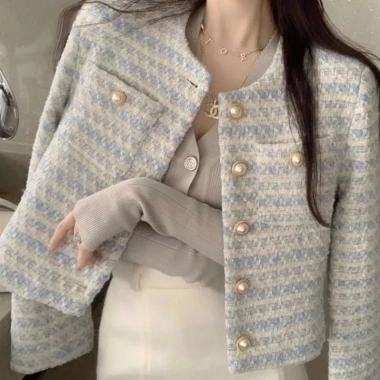 Áo khoác nữ lãng mạn sữa xanh ngọc trai, cổ tròn dài tay, nút dệt Xuân Thu 6