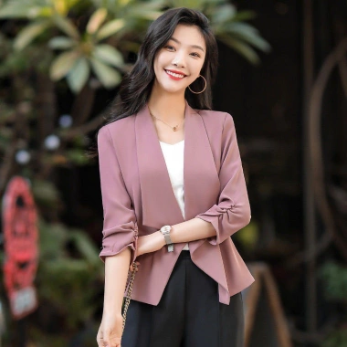 Áo khoác nữ tay ba phần mỏng màu hồng thời trang xuân hè size nhỏ giảm giá 250k 3