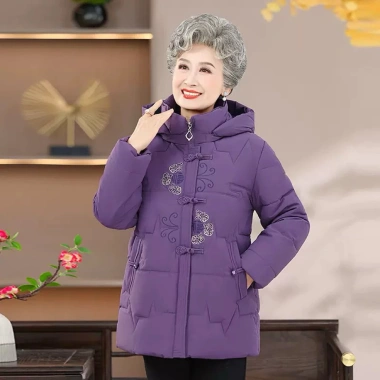 Áo khoác phao lót lông cho mẹ - Size 46‑85kg, chất liệu mềm ấm, thiết kế thêu sang trọng, giảm còn 600.000 VND