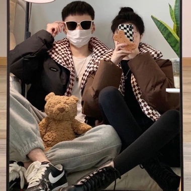 Áo khoác phao mùa đông unisex KUNKUN SP77 dáng rộng 2 mặt họa tiết kẻ caro giá ưu đãi 289k