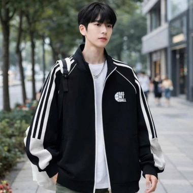 Áo khoác phao nam nữ cổ cao logo thêu cá tính, năng động, dễ phối outfit 169.750₫ 3 Áo khoác phao nam nữ cổ cao logo thêu cá tính, năng động, dễ phối outfit 169.750₫ 3