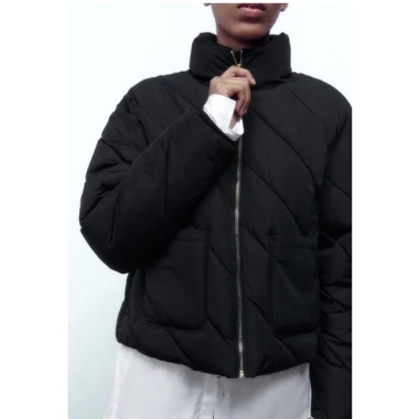 Áo khoác phao nữ Zara đen – Giá 600k, giữ ấm mùa thu, thời trang, giảm giá 7 Áo khoác phao nữ Zara đen – Giá 600k, giữ ấm mùa thu, thời trang, giảm giá 7